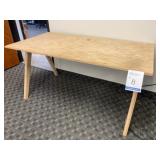 Custom Wood Desks & Computer Stands