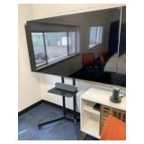 Samsung UN75AU8000F 75ï¿½ TV w/ Stand