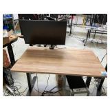 Electric Height Adjustable Standing desk w/ (1) 32