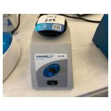 VWR Mini Vortexer