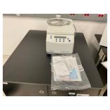 Eppendorf Centrifuge 5425 R *NEW*