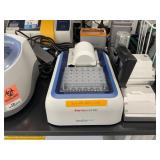 Thermo Scientific NanoDrop Eight spectrophotometer