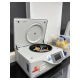 Eppendorf Centrifuge