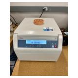 Thermo Scientific Sorvall ST 8 Centrifuge