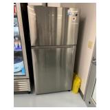 Samsung RT21M6215SR Refrigerator