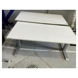 Electronic Height Adjustable Desk 70ï¿½ x 30ï¿½ x 29ï¿½/