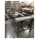 Table with vacuum pump