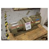 OIL ROTARY VACUUM PUMP