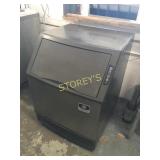 Manitowac ~240lbs U/C Ice Machine on Wheels