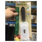 New Medium Vegetable Graters