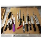 Plastic drawer & Asst Chef Knives ~13x17x9
