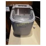 Frigidaire Tabel Top Ice Maker ~9x12x12