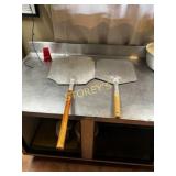 2 Pizza Peels