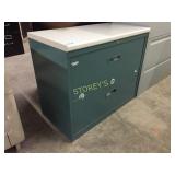 Lateral file cabinet - 2 drawer