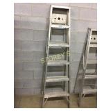 Aluminum step ladder, 6