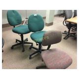 Steno task chair- armless, green and red