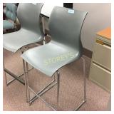 Stool, gray plastic seat on chrome frame - o1