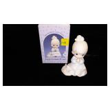 Precious Moments 1992 members Only Figurine