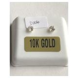 10 Kt  Gold Clear Stone Stud Earrings 3006