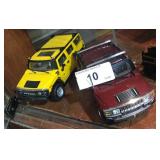 2 Metal Diecast Hummer H2 Trucks