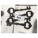 4 Cast Iron Decorator Keys