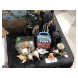 Cat figurines