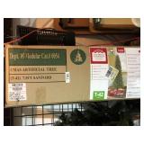 7.5 ft Christmas Tree in Box