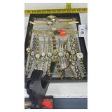 Riker Full of 16 Fashion Watches