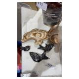 4 Fish Carved Rock & Ammonites