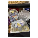 4 Metal Cake Shaped Pans
