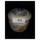 Porcelain cookie jar