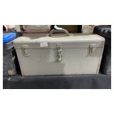 Metal Tool Box 20 1/2" W x 10" T