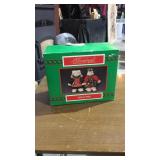 Christmas around the world Figurines