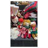 Christmas Animals & People, Christmas Dishes