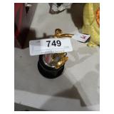 19. Momentz desk clock