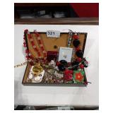 Lot of Fashion Jewelry - Beaded Necklace, Picture