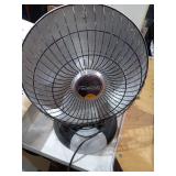 Presto heat dish plus footlight.