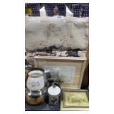 Home Decor, 2 Pictures , Tote w/ horse, Okeefe