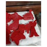 12 Vintage 1978 "Chilton" USA Red Plastic