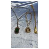 3 Fashion Necklaces 3 Fashion Necklaces
