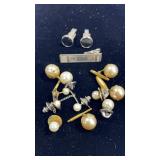 3 Sets Cuff Links, 2 Tie Tacks & 6 Pearl Like Tack