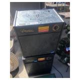 2 dehydrators
