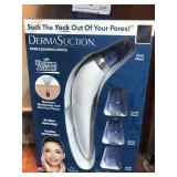 NIB DermaSuction Pore Cleaning Device