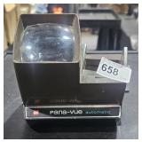 Vintage GAF Pana-vue Slide Viewer   Needs 2 D Cell
