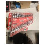 Milwaukee ratcheting combination wrench set