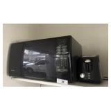 MICROWAVE & TOASTER
