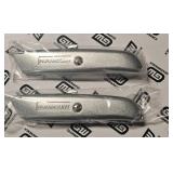 two 6-in aluminum retractable utility knives