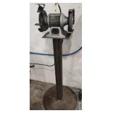 Tradesmen grinder on pedestal