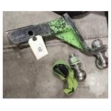 Trailer hitch and extra ball