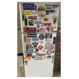 ROPER REFRIDGERATOR clean and works